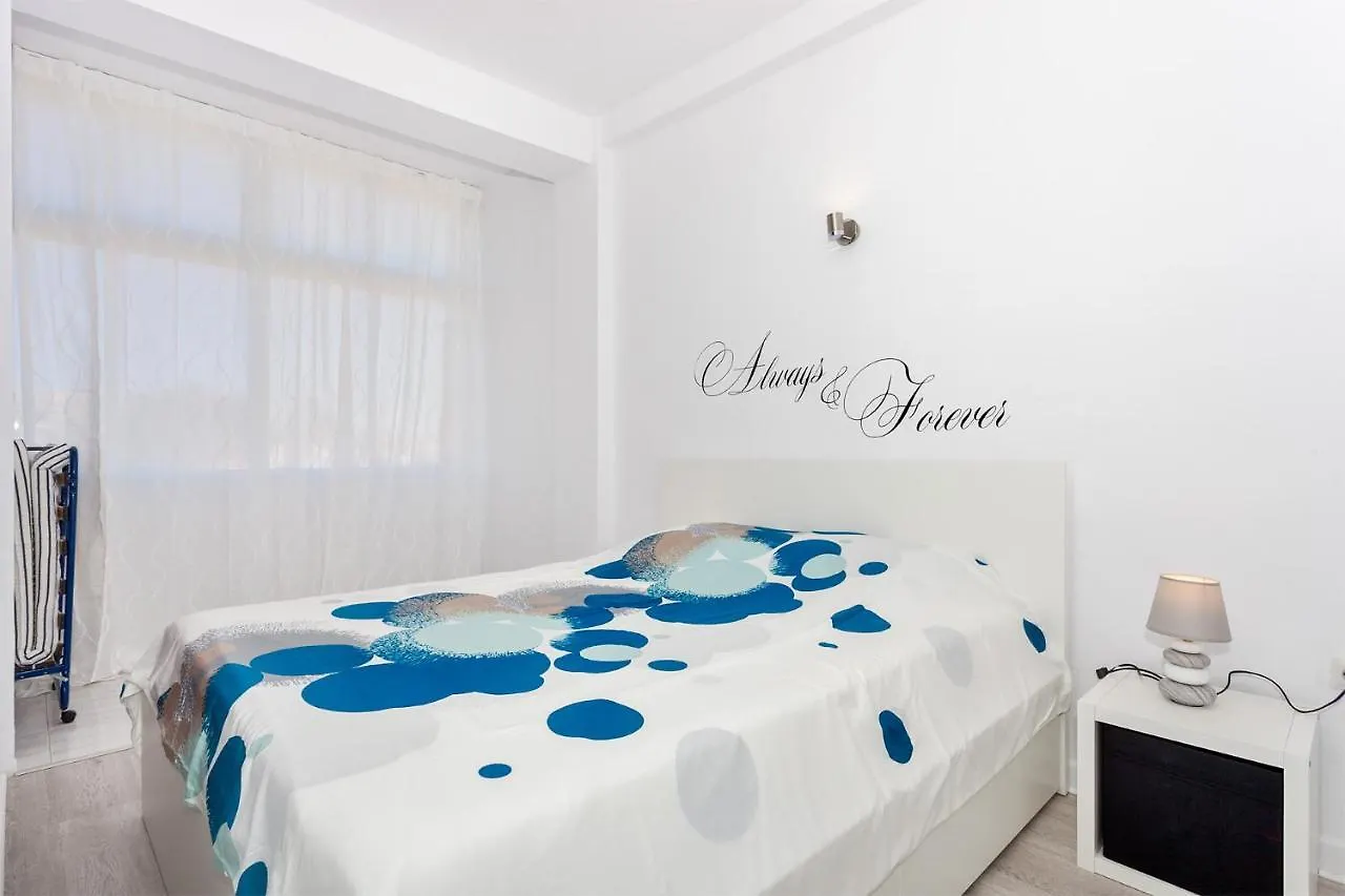 Apartment With Sea View Benalmádena